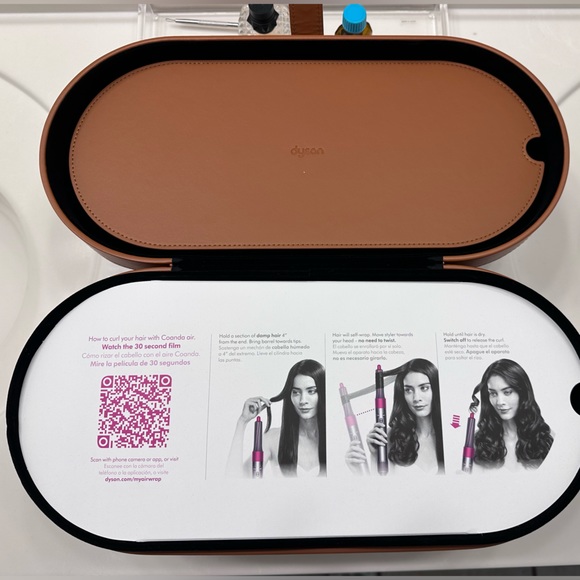 Dyson Air Wrap Attachments - Picture 2 of 3